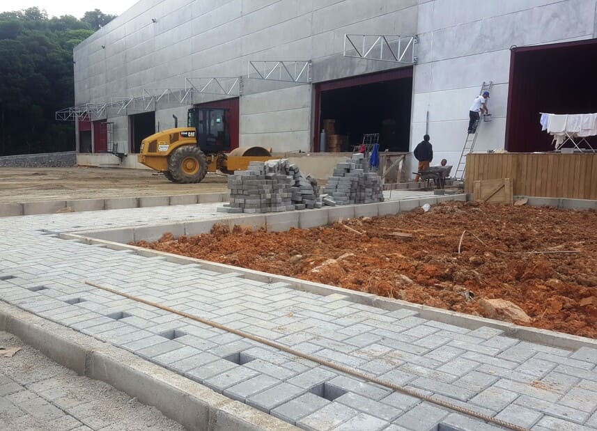 Construção de galpões com pré-moldados: quais as vantagens?